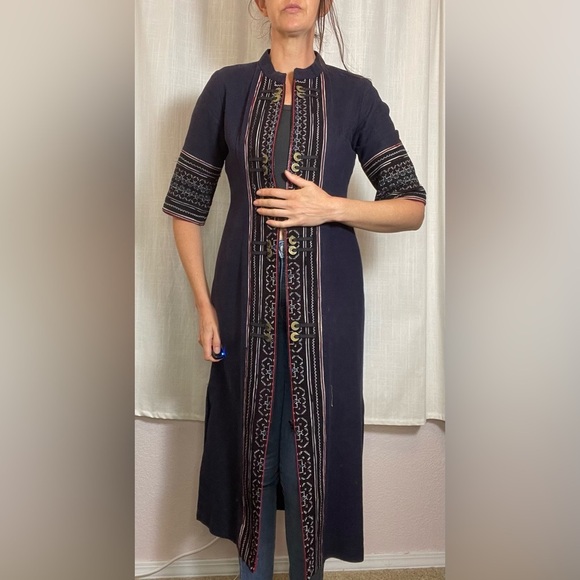 Authentic Thai Indigo tea coat with embroidery. Hmong tribe. Hand made. - Picture 16 of 16